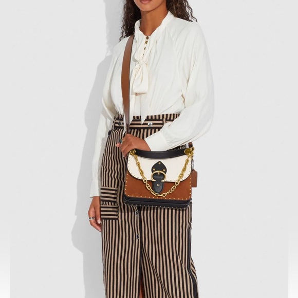 Coach Beat Shoulder Bag In Colorblock With Rivets - Picture 2 of 13